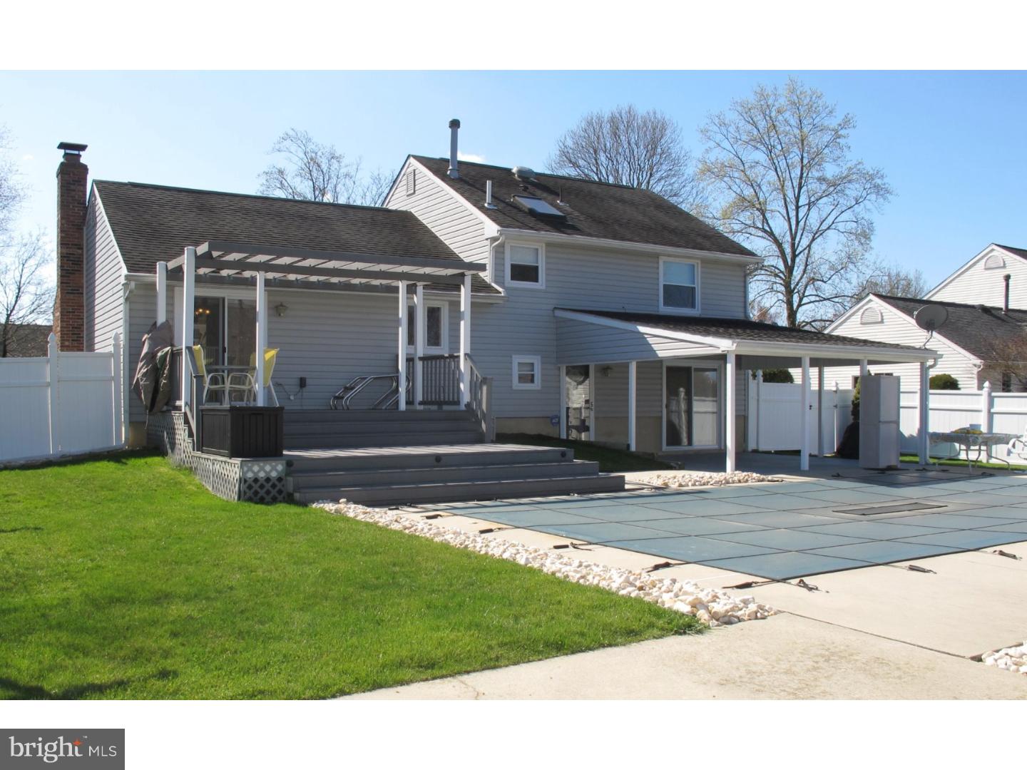 138 Red Stone Ridge Delran, NJ 08075 - Photo 5 of 25 Exterior Back