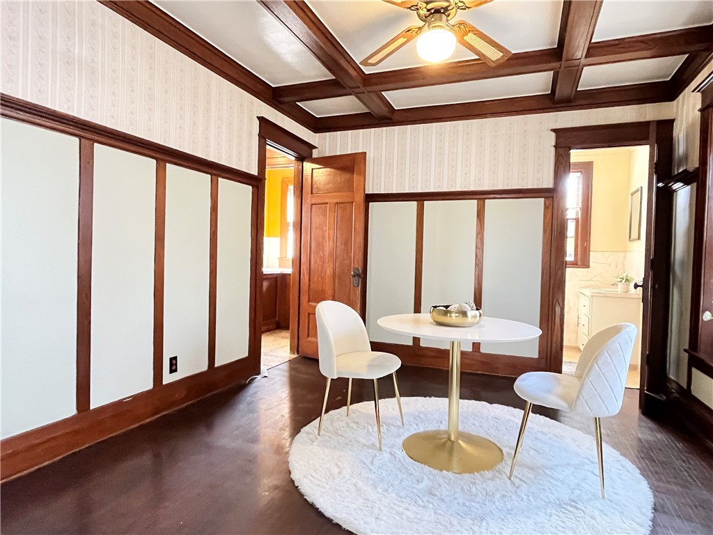 481 Lexington Avenue Rochester, NY 14613 - Photo 13 of 38