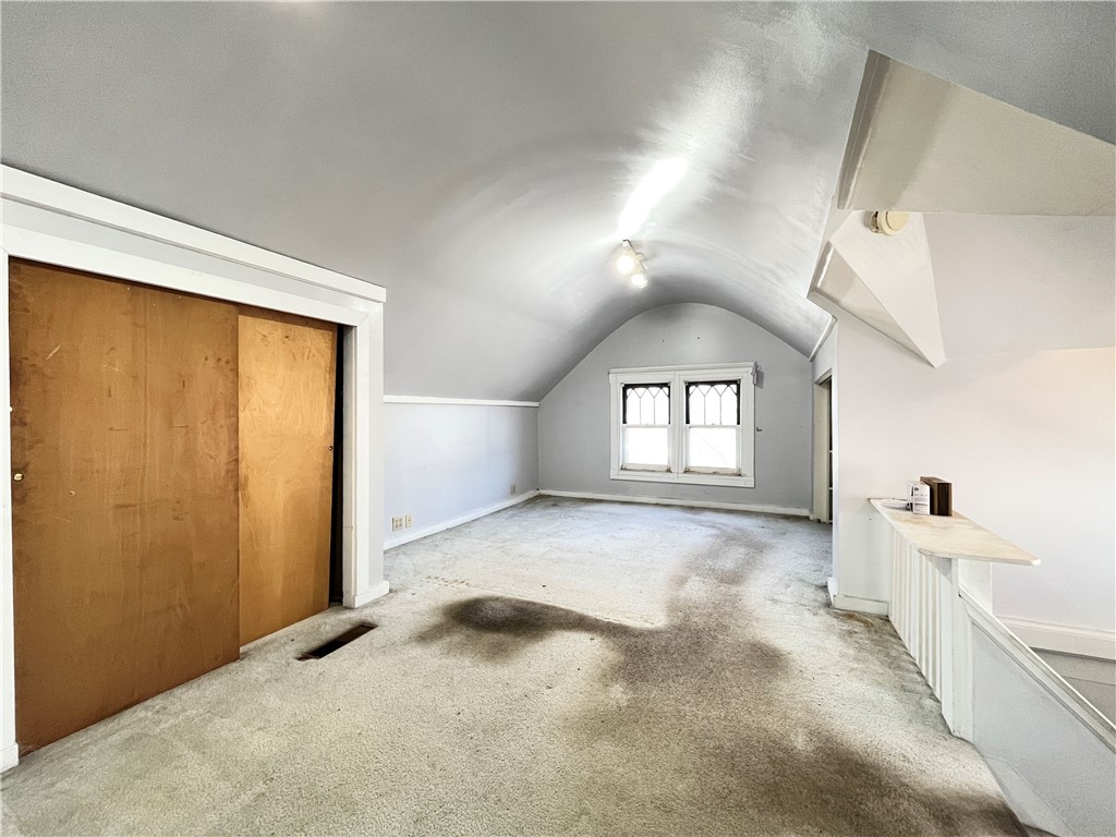 481 Lexington Avenue Rochester, NY 14613 - Photo 33 of 38