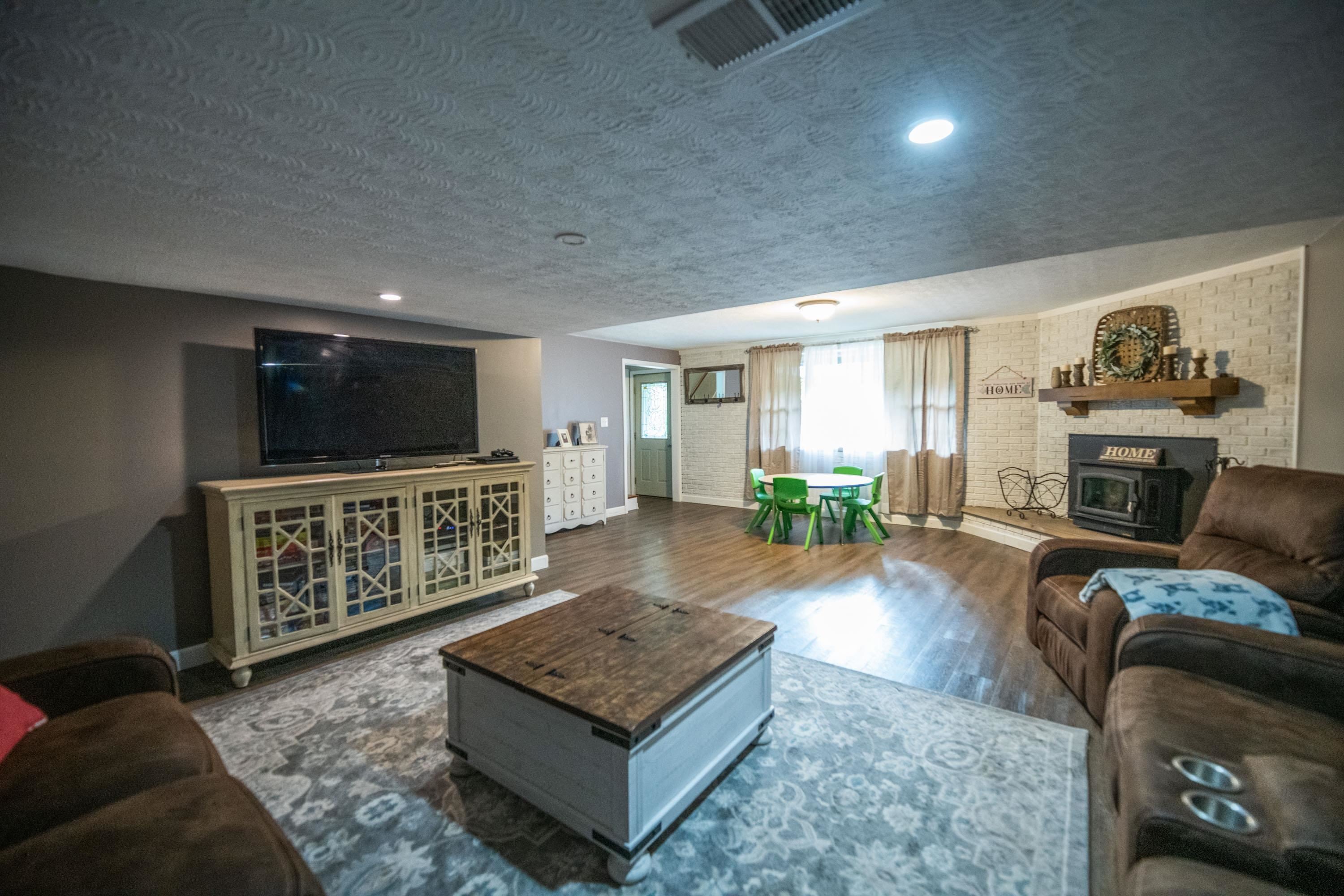3416 Hinchman Bend Road Salt Rock, WV 25559 - Photo 6 of 22 Gallery Image 6
