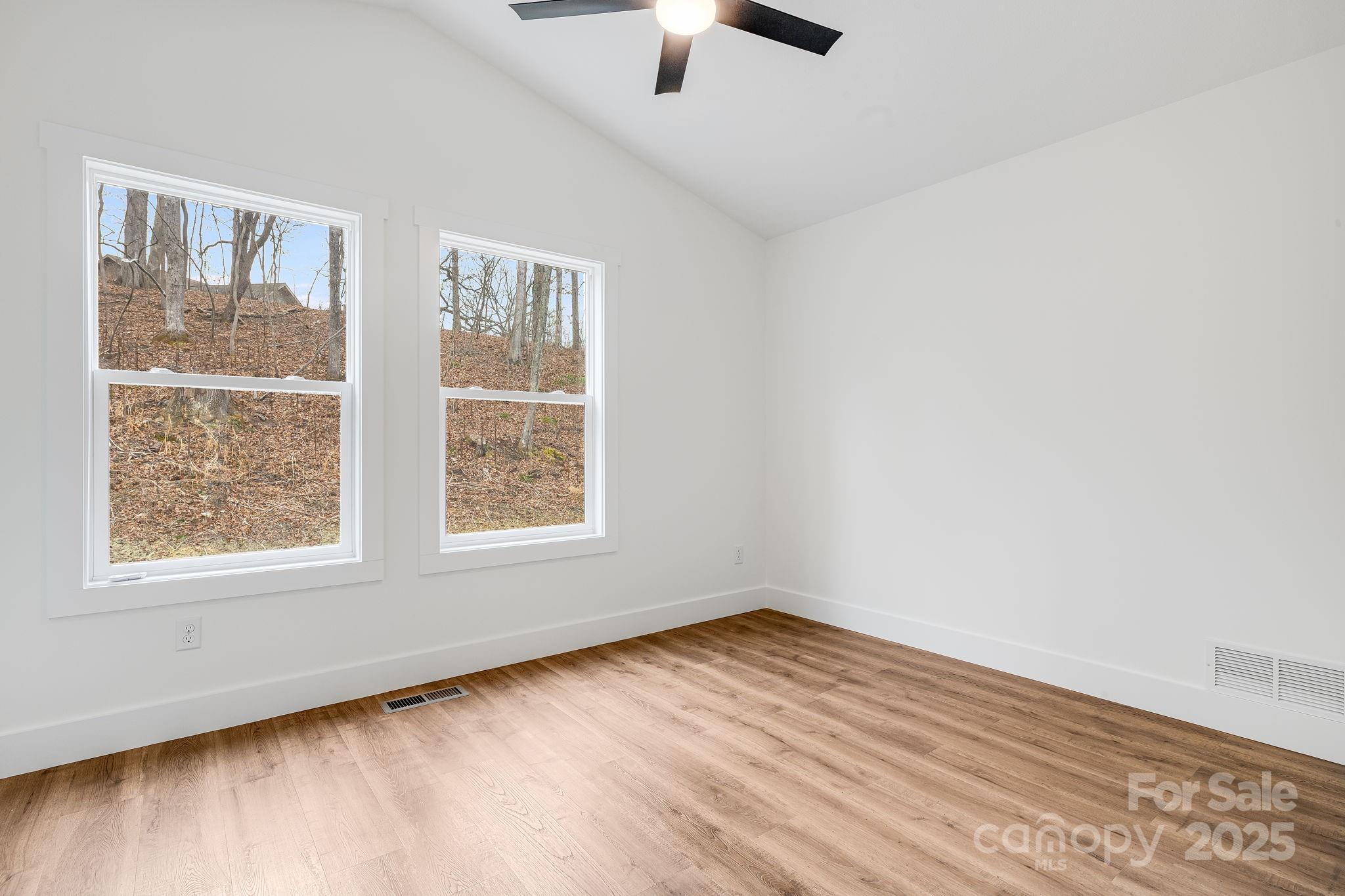 382 Holtzclaw Street Canton, NC 28716 - Photo 31 of 34 an empty room with a window