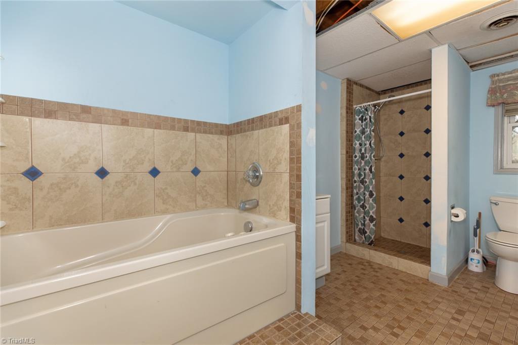 10 Maple Court Newton, NC 28658 - Photo 25 of 29