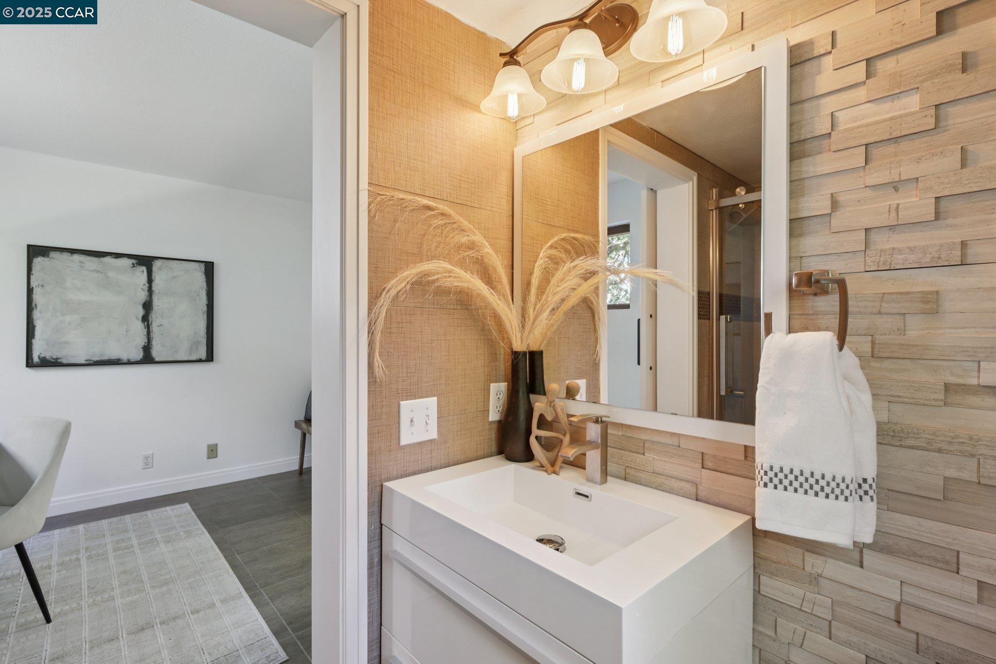 600 Suntree Lane, Unit 608 Pleasant Hill, CA 94523 - Photo 21 of 47 a bathroom with a sink and a mirror