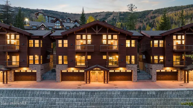 $2,590,000 | 28 Olaf Court, Sandpoint, ID 83864