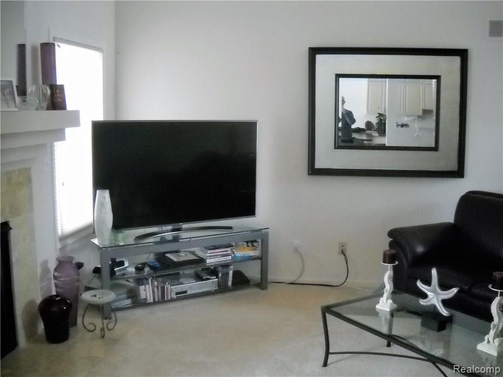 22451 Timber Ridge Court Woodhaven, MI 48183 - Photo 14 of 26