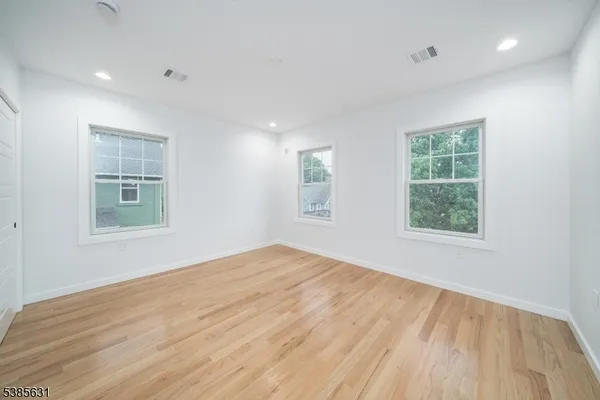 $5,750 | 107 North Fullerton Avenue, Montclair, NJ 07042