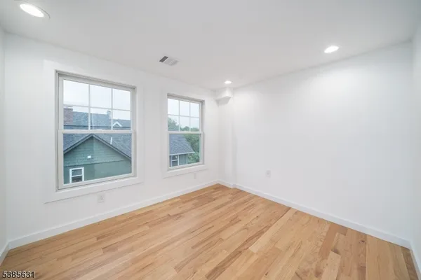 $5,750 | 107 North Fullerton Avenue, Montclair, NJ 07042