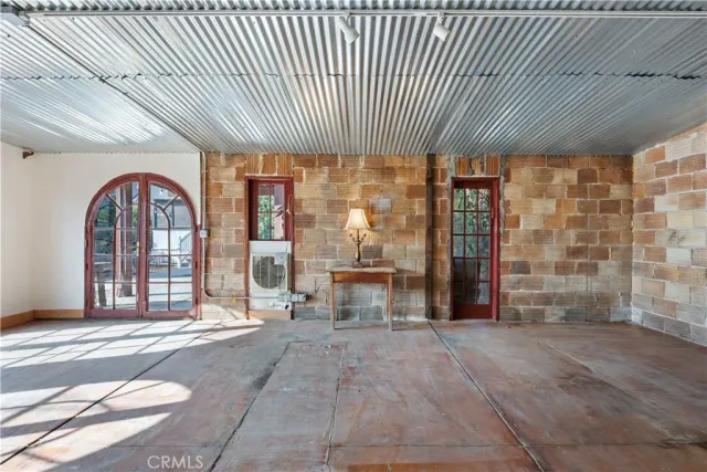 $520,000 | 2124 E Street, Bakersfield, CA 93301