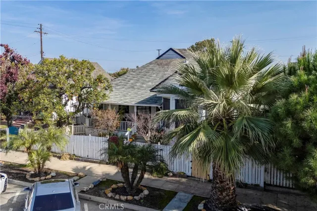 $520,000 | 2124 E Street, Bakersfield, CA 93301