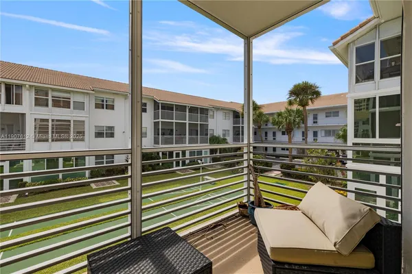 $295,000 | 1461 South Ocean Boulevard, Unit 222, Lauderdale-by-the-Sea, FL 33062