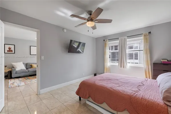 $295,000 | 1461 South Ocean Boulevard, Unit 222, Lauderdale-by-the-Sea, FL 33062