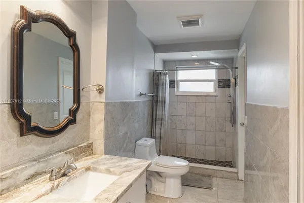 $295,000 | 1461 South Ocean Boulevard, Unit 222, Lauderdale-by-the-Sea, FL 33062