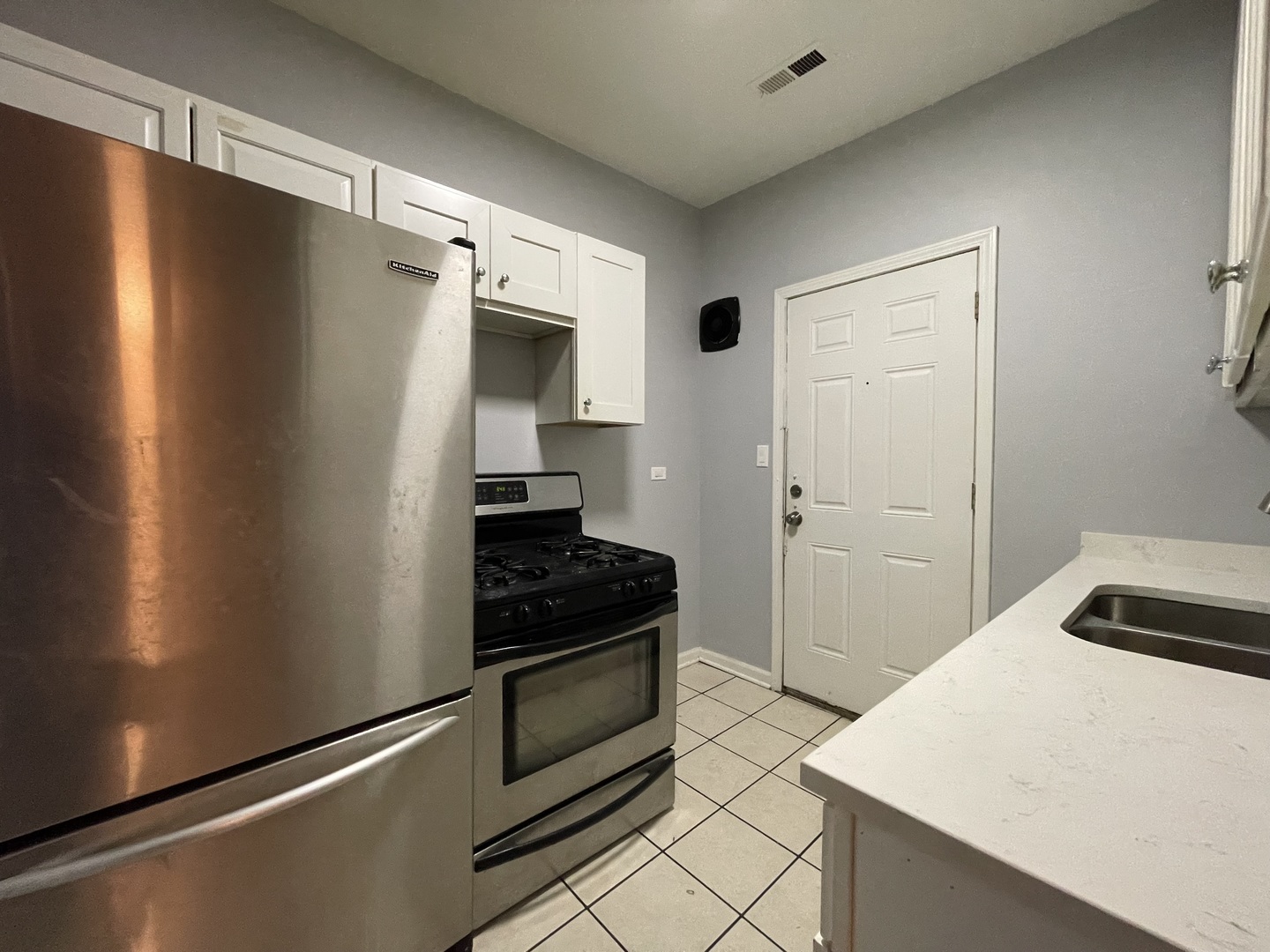 1152 North Harding Avenue, Unit 2 Chicago, IL 60651 - Photo 8 of 10