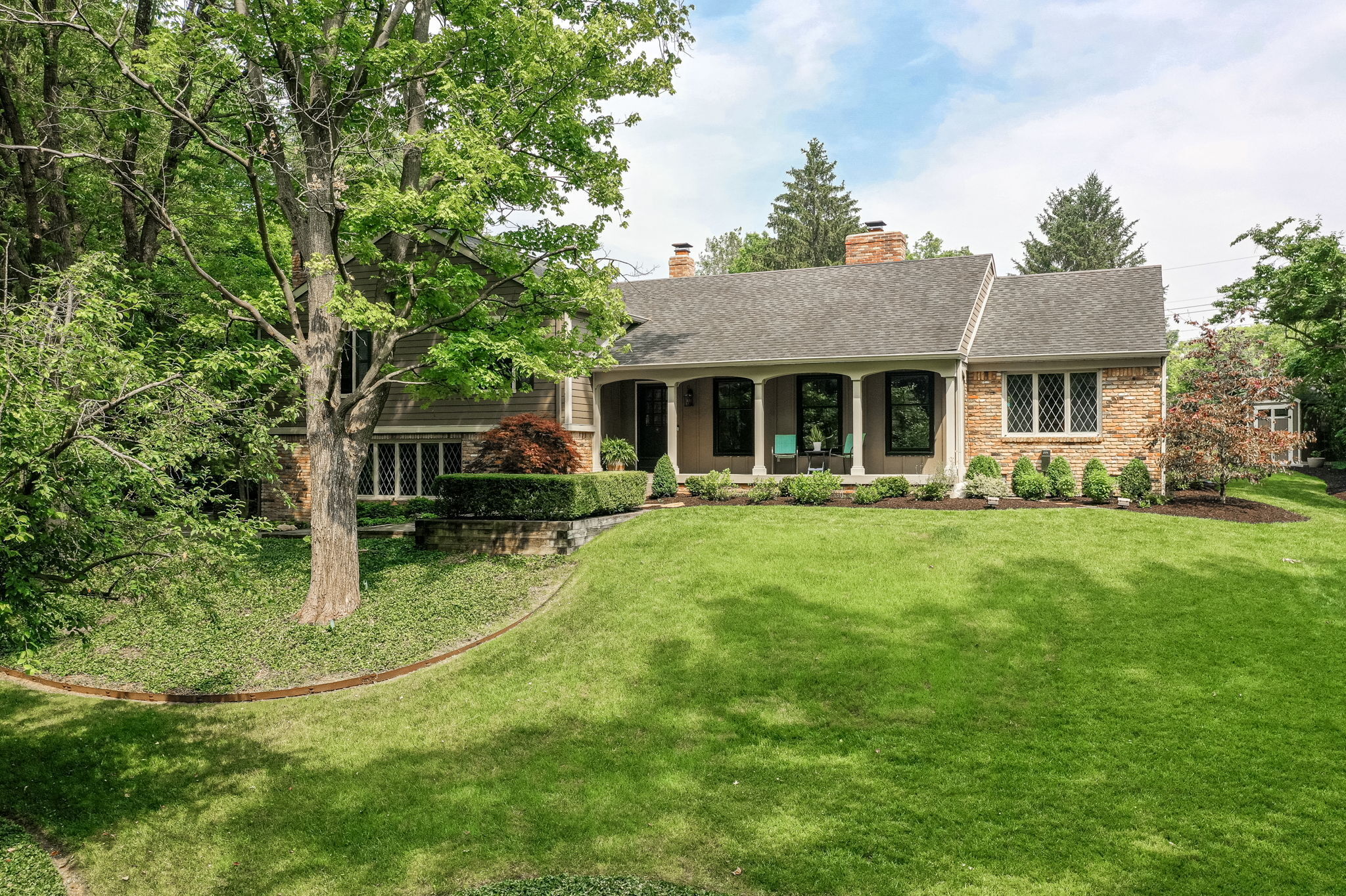 5851 Ravine Road Indianapolis, IN 46220 - Photo 2 of 48 Gallery Image 2