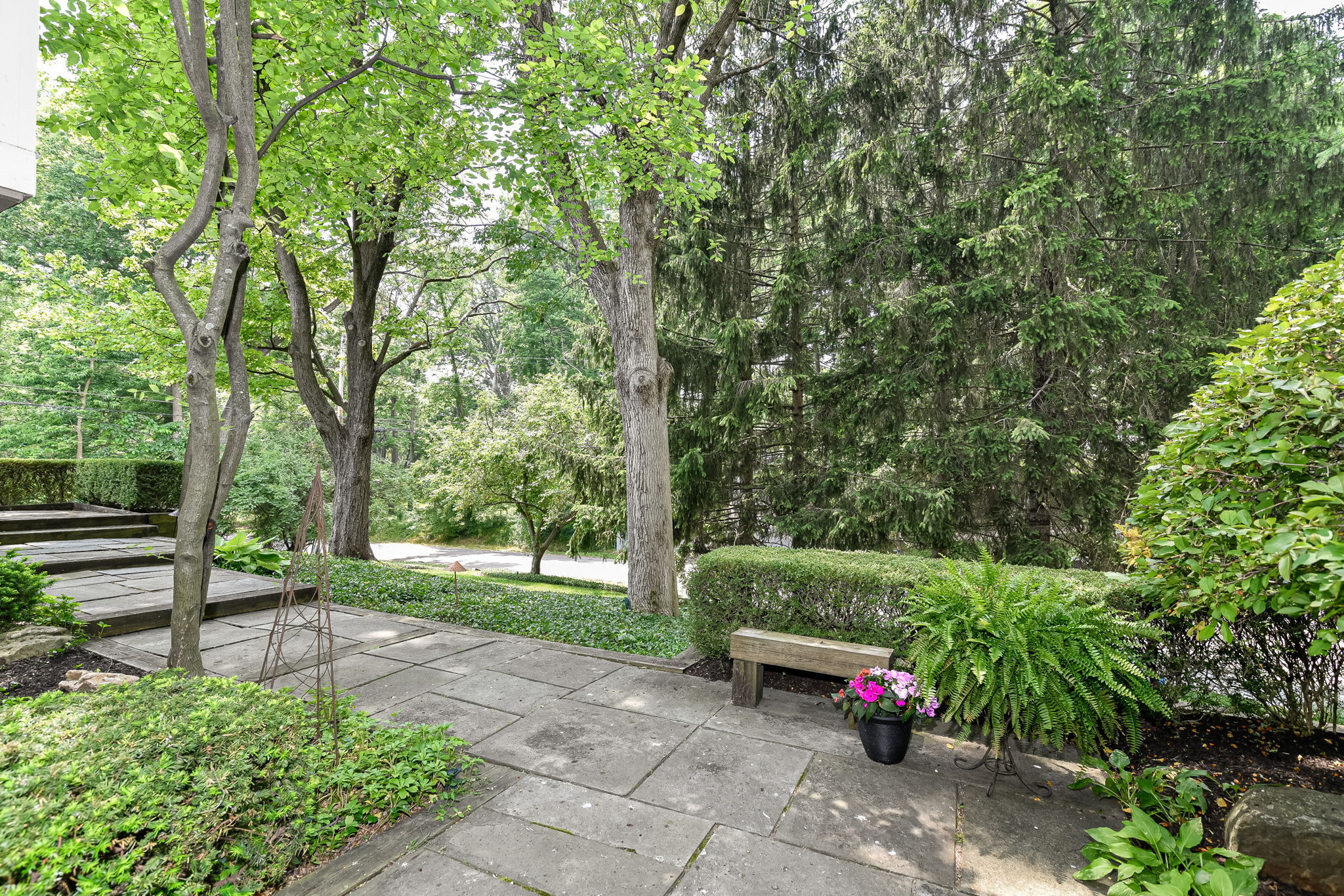 5851 Ravine Road Indianapolis, IN 46220 - Photo 3 of 48 Gallery Image 3