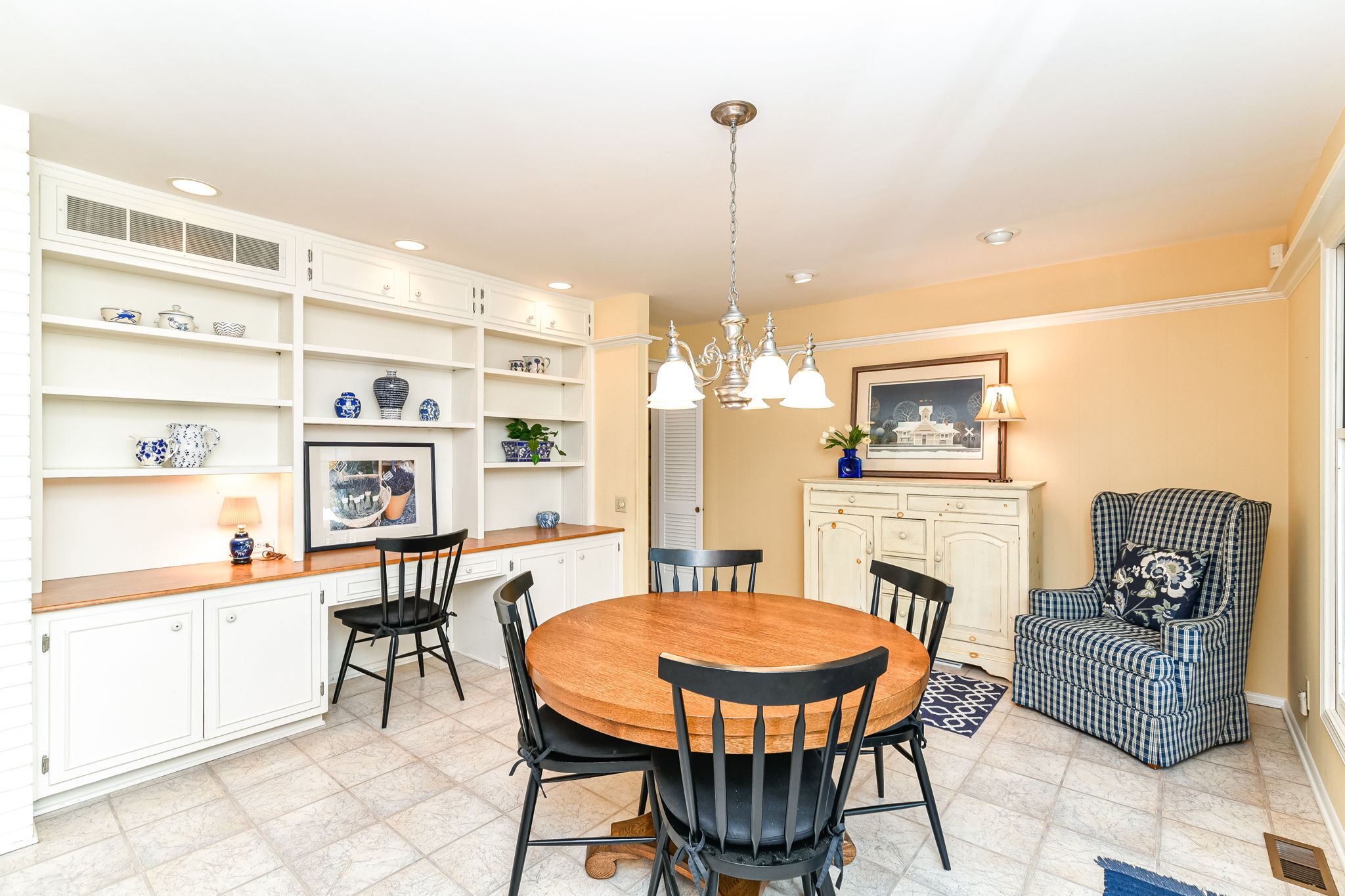 5851 Ravine Road Indianapolis, IN 46220 - Photo 9 of 48 Gallery Image 9