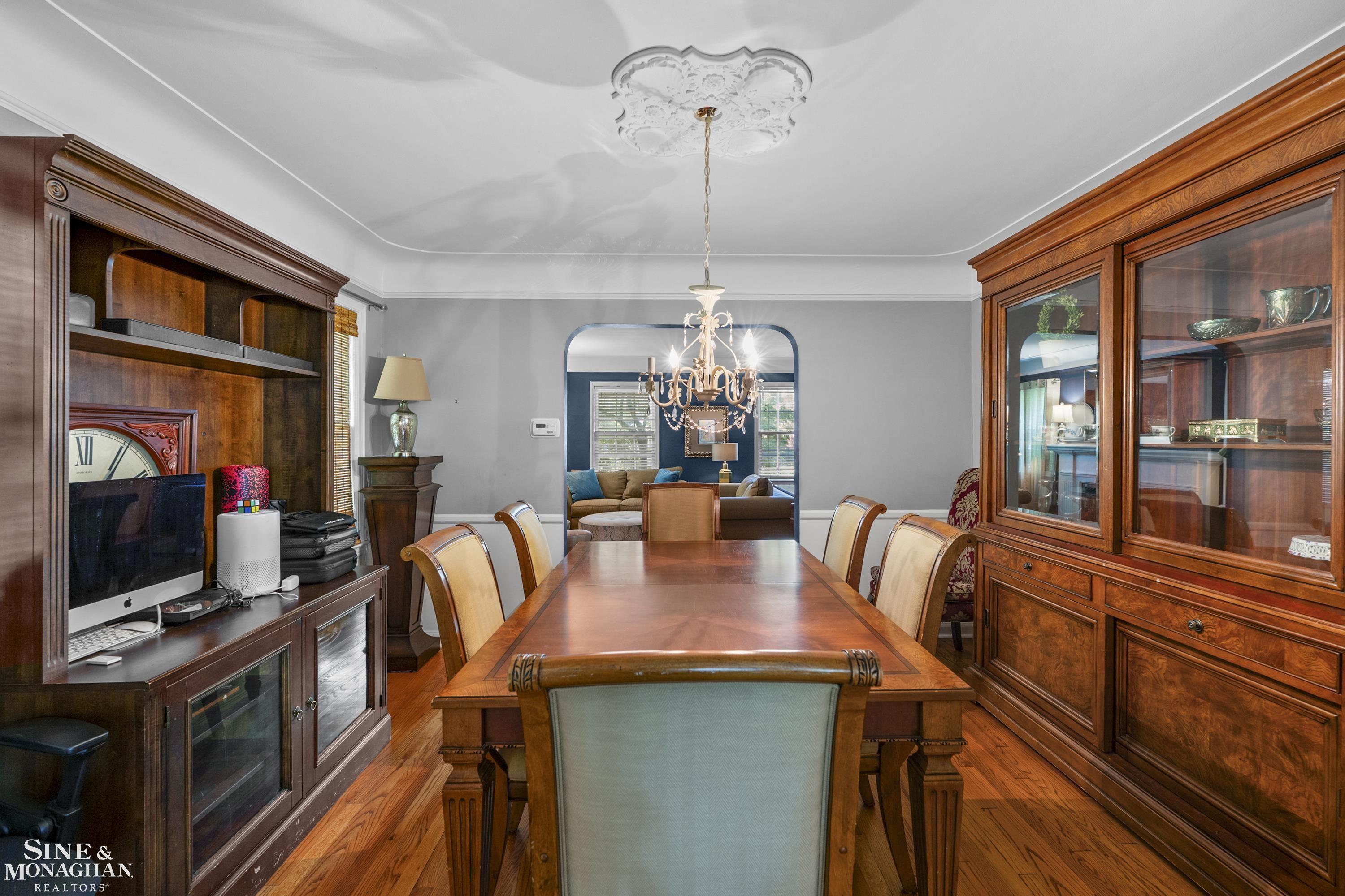 433 Maison Road Grosse Pointe, MI 48236 - Photo 8 of 38 50213206-339c5784-fafc-43f4-8136-579a12d75a07.JPG