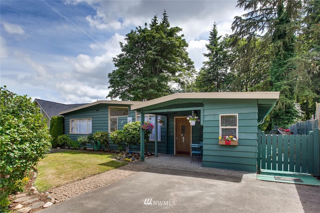 205 Northwest 6th Street Renton, WA 98057 - Photo 1 of 25