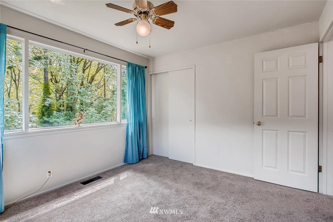 205 Northwest 6th Street Renton, WA 98057 - Photo 14 of 25