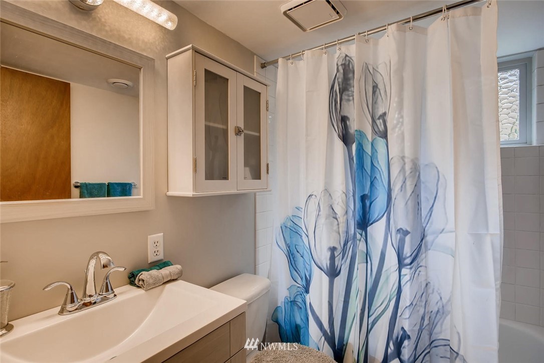 205 Northwest 6th Street Renton, WA 98057 - Photo 20 of 25