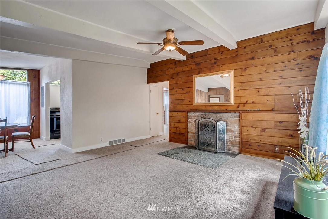 205 Northwest 6th Street Renton, WA 98057 - Photo 7 of 25