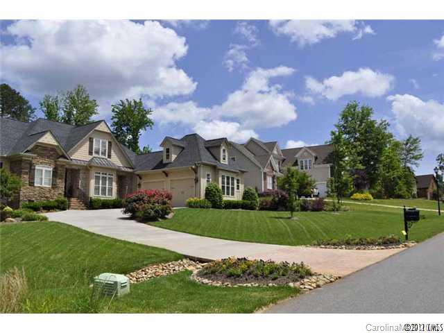 16 Maple Spring Court Denver, NC 28037 - Photo 4 of 18 Gallery Image 4