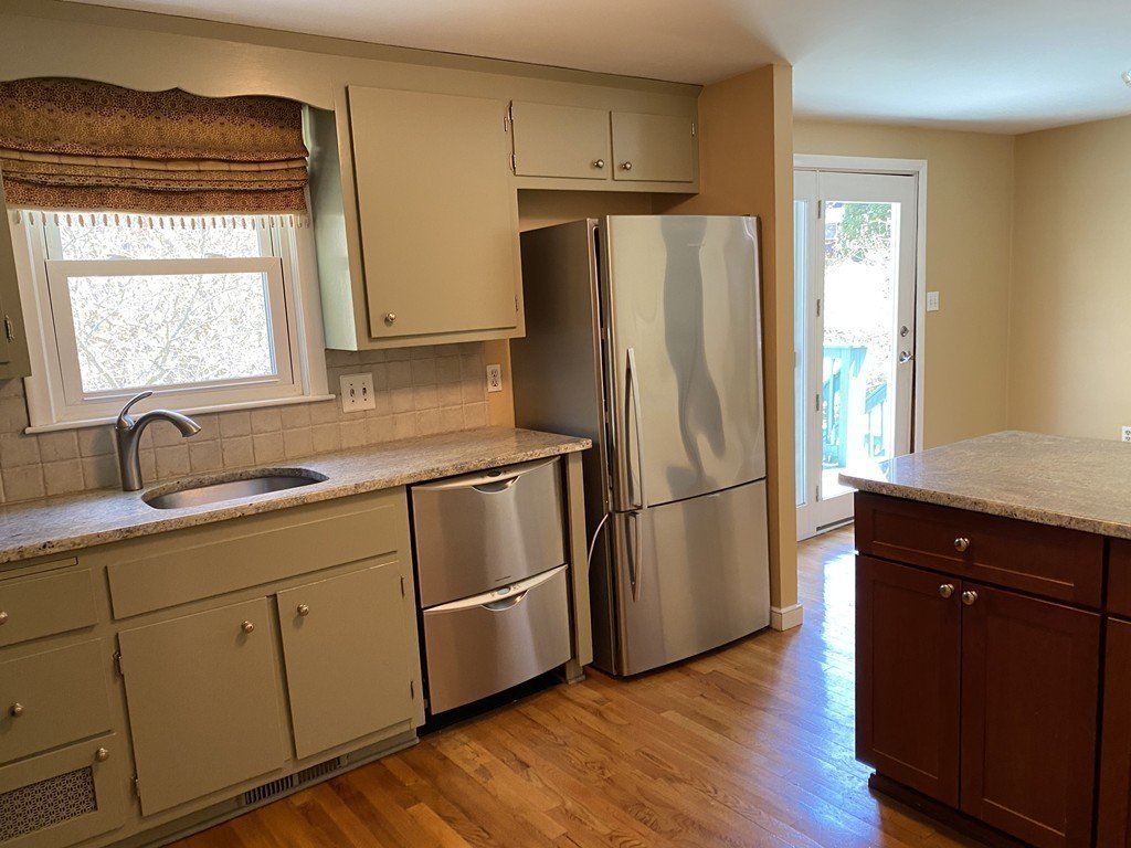 138 Forest Street Needham, MA 02492 - Photo 3 of 18