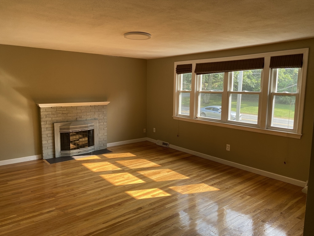 138 Forest Street Needham, MA 02492 - Photo 7 of 18