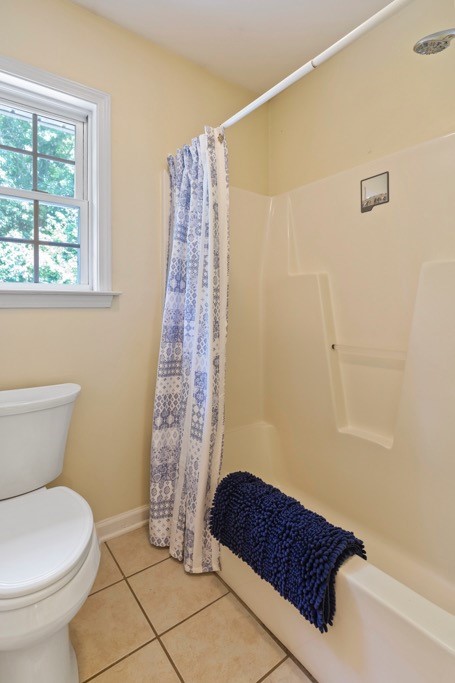 608 Old 6 Mile Road Central, SC 29630 - Photo 34 of 50 Shower/Tub in upstairs bathroom