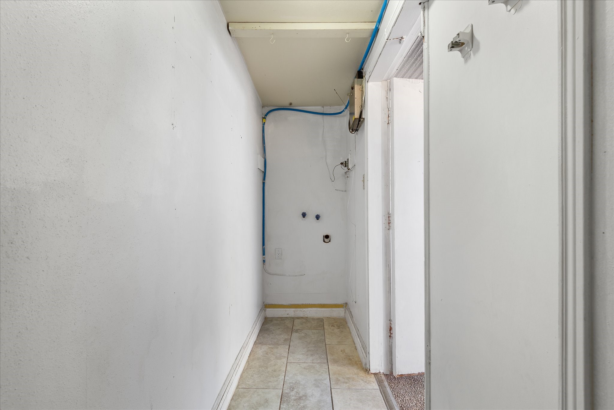 1425 Springrock Lane Houston, TX 77055 - Photo 25 of 30 a view of bathroom