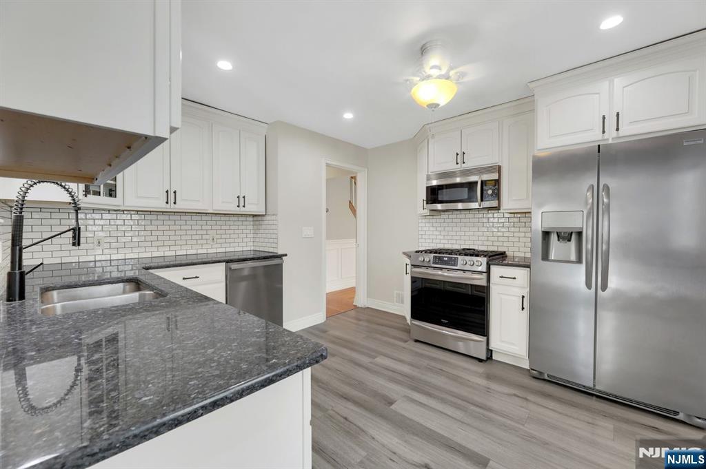 20-14 Saddle River Road Fair Lawn, NJ 07410 - Photo 18 of 39