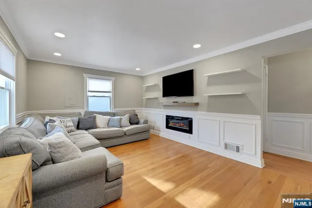 $4,200 | 20-14 Saddle River Road, Fair Lawn, NJ 07410