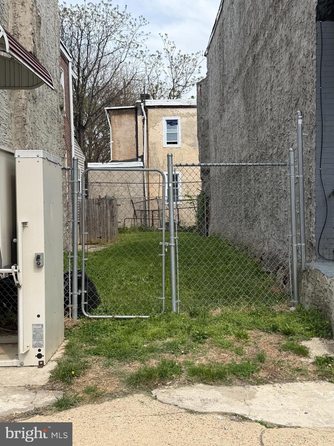 1007 North 43rd Street Philadelphia, PA 19104 - Photo 2 of 2