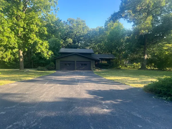 $257,900 | 2337 Valley View Lane, Park Forest, IL 60466