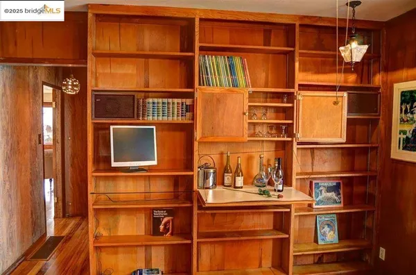 $2,250,000 | 986 Kains Avenue, Albany, CA 94706