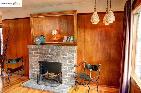 $2,250,000 | 986 Kains Avenue, Albany, CA 94706