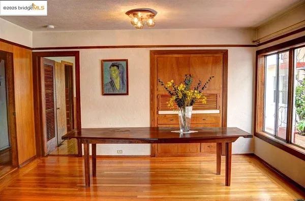 $2,250,000 | 986 Kains Avenue, Albany, CA 94706