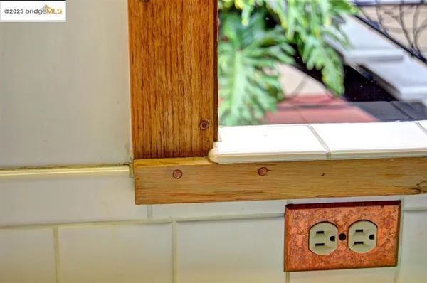 $2,250,000 | 986 Kains Avenue, Albany, CA 94706