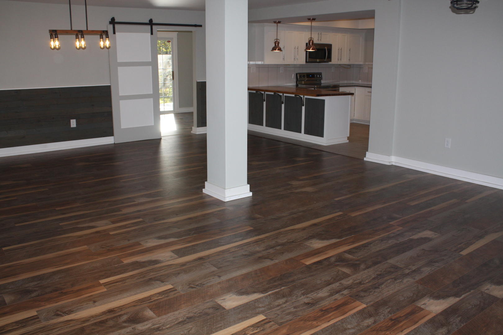 1603 Rainbow Road Charleston, SC 29412 - Photo 2 of 14 Living_Dining 2