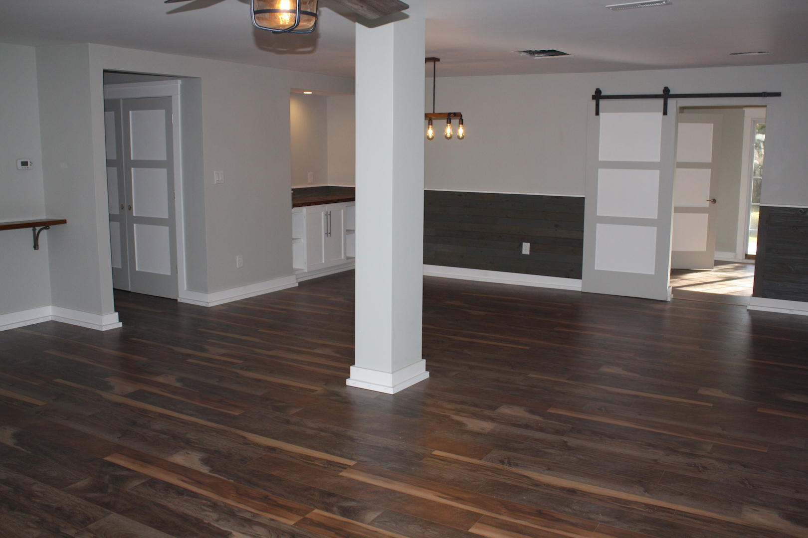 1603 Rainbow Road Charleston, SC 29412 - Photo 3 of 14 Living_Dining 3