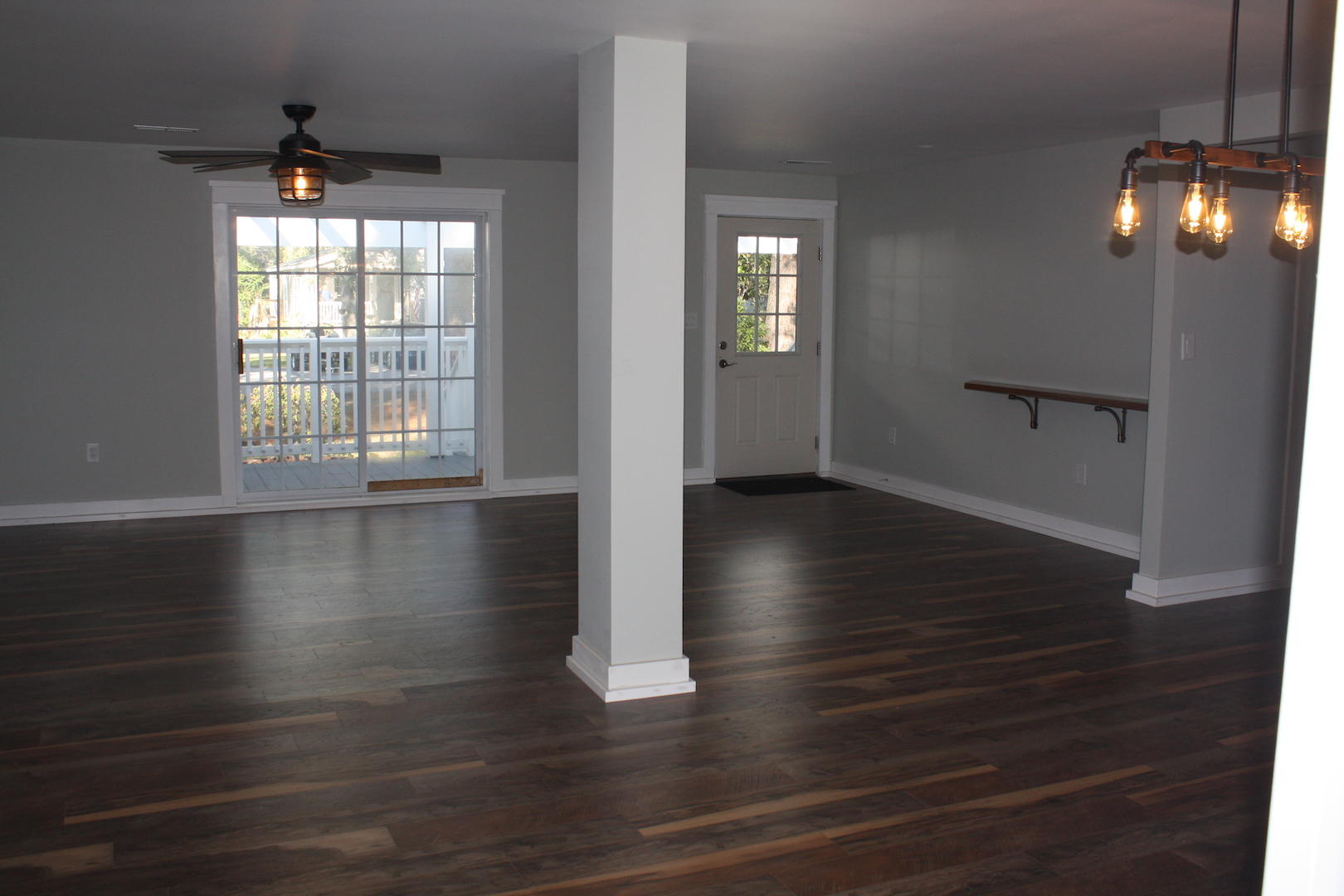 1603 Rainbow Road Charleston, SC 29412 - Photo 4 of 14 Living Room 4