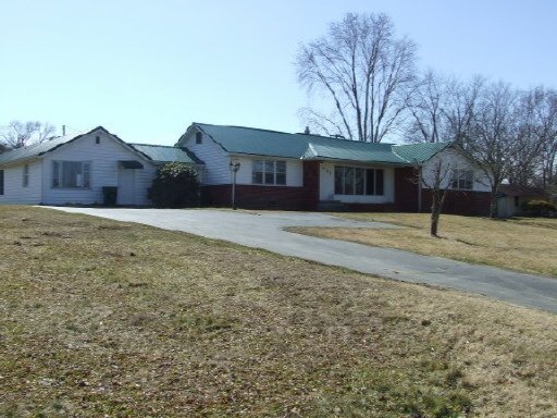 7532 Beaver Ridge Road Knoxville, TN 37931 - Photo 1 of 1 Primary Photo