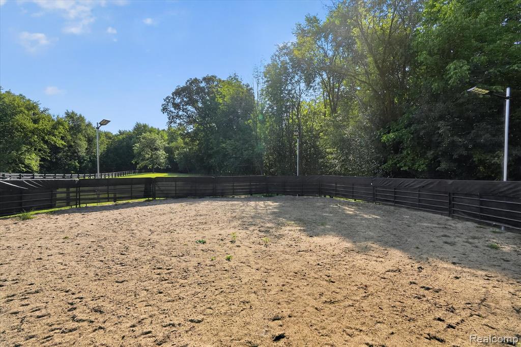 12265 Sharp Road Linden, MI 48451 - Photo 53 of 61 Gallery Image 53