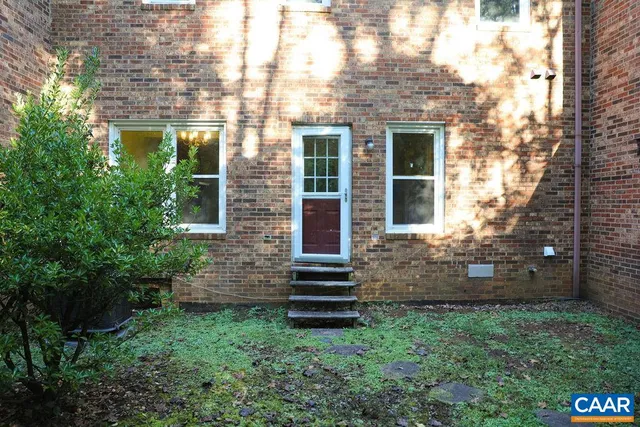 $440,000 | 136 Brandywine Court, Charlottesville, VA 22901