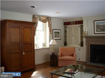 926 Leopard Road Rydal, PA 19046 - Photo 3 of 12
