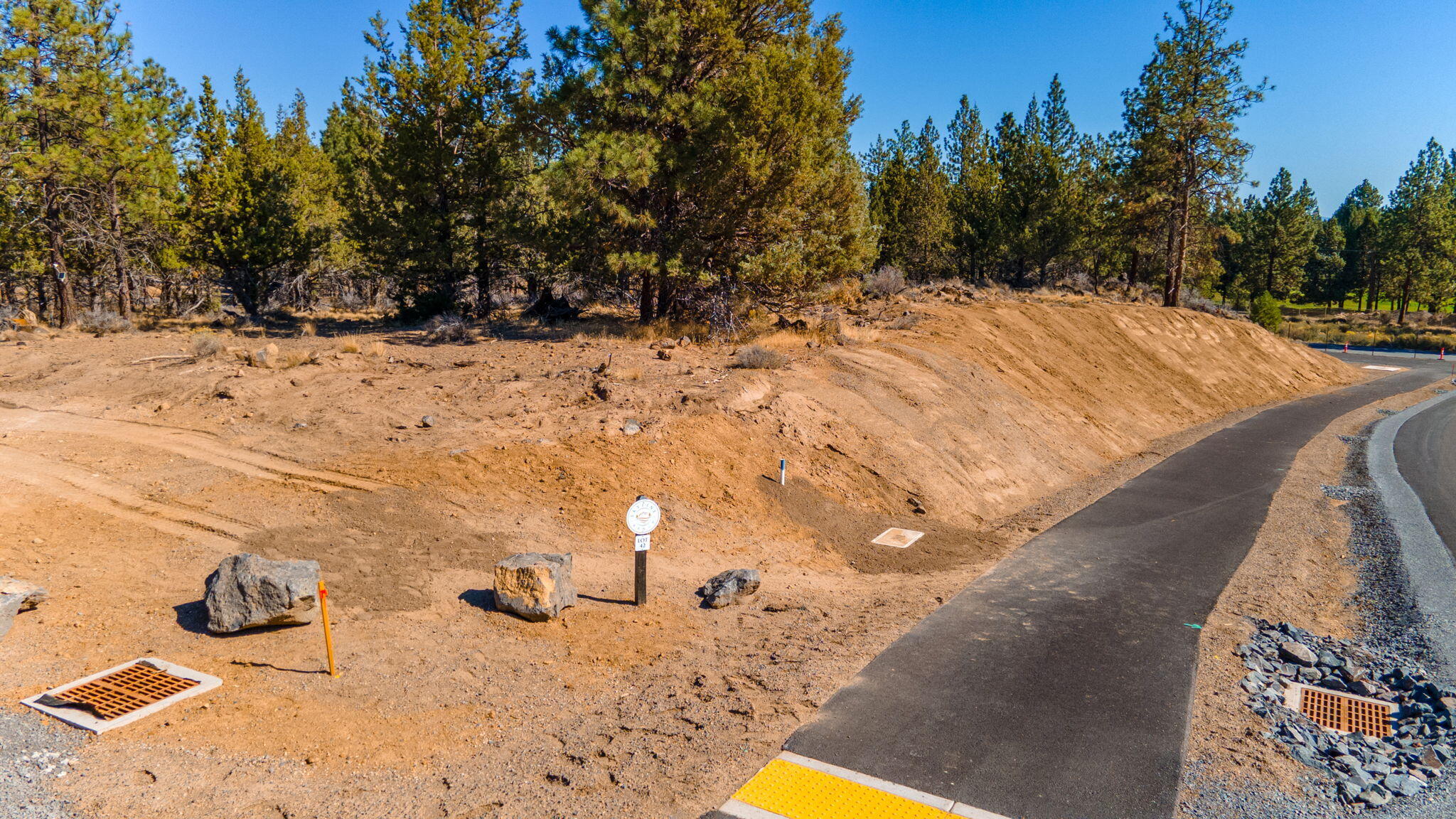 Concannon St Bend Bend, OR 97702 - Photo 10 of 33 36-web-or-mls-Riley Visuals-36