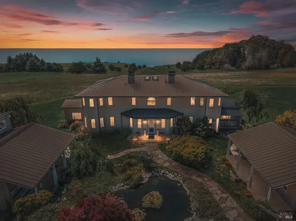 $4,495,000 | 28651 South 1st Hwy Point, Gualala, CA 95445