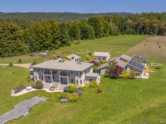 $4,495,000 | 28651 South 1st Hwy Point, Gualala, CA 95445
