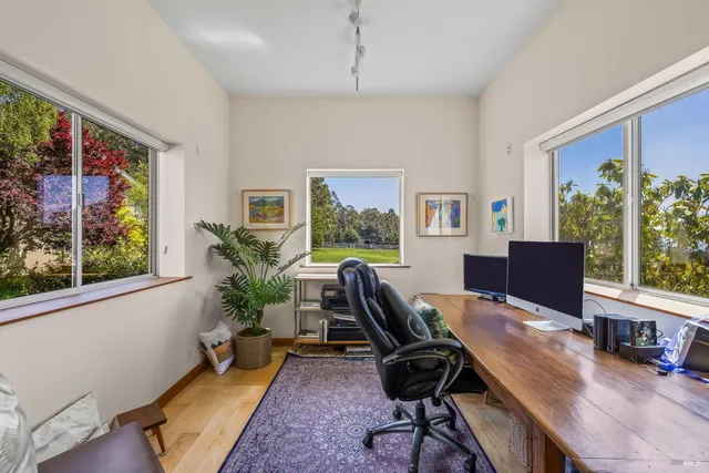 $4,495,000 | 28651 South 1st Hwy Point, Gualala, CA 95445