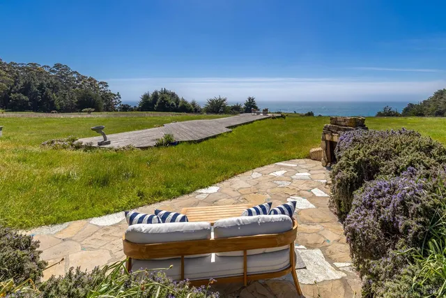 $4,495,000 | 28651 South 1st Hwy Point, Gualala, CA 95445
